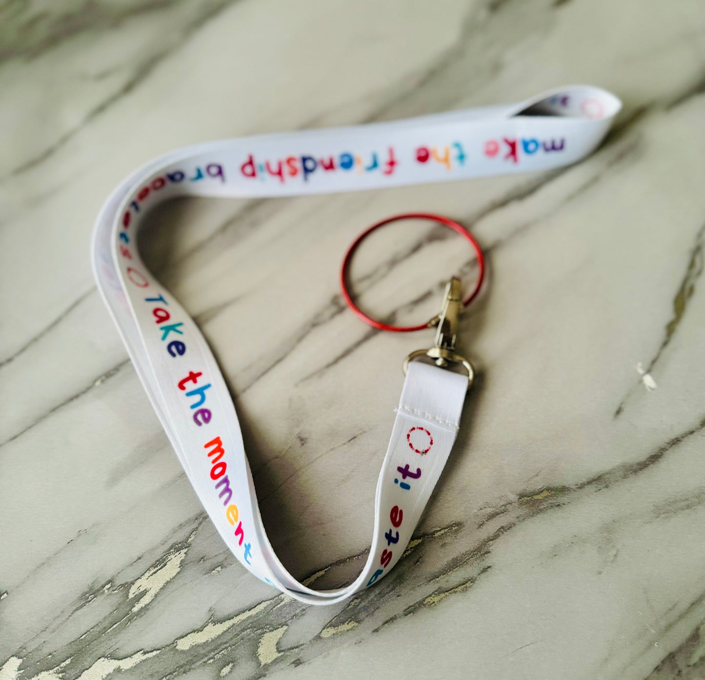 Bracelet lanyard with clip